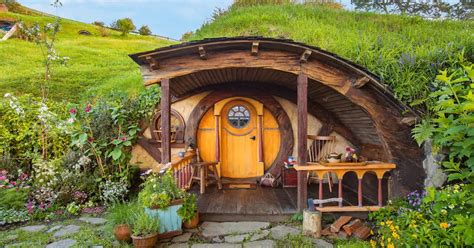 hobbiton nz official site.